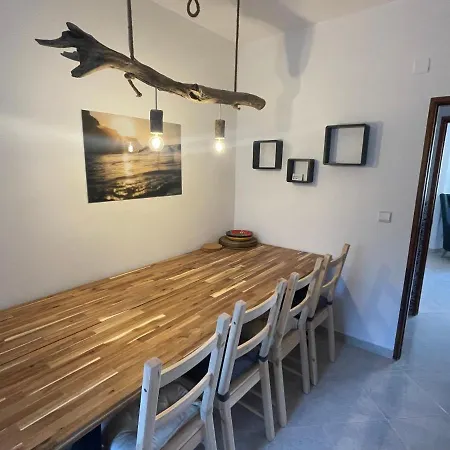 Casa Com Vista * Raposeira (Faro)