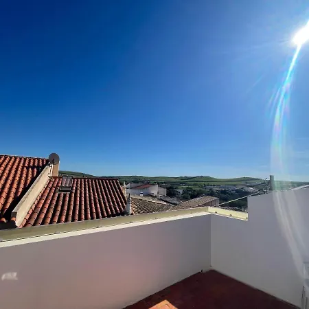 Casa Com Vista Raposeira Holiday home *