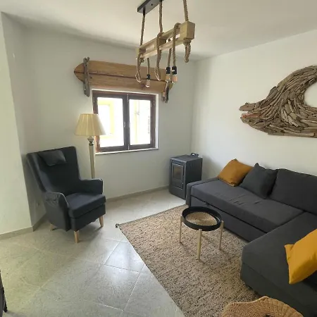 Casa Com Vista Raposeira Holiday home *